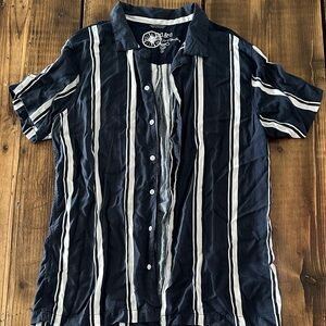 PD&C Dark Blue Short-Sleeve Button-Up Shirt with White Stripes